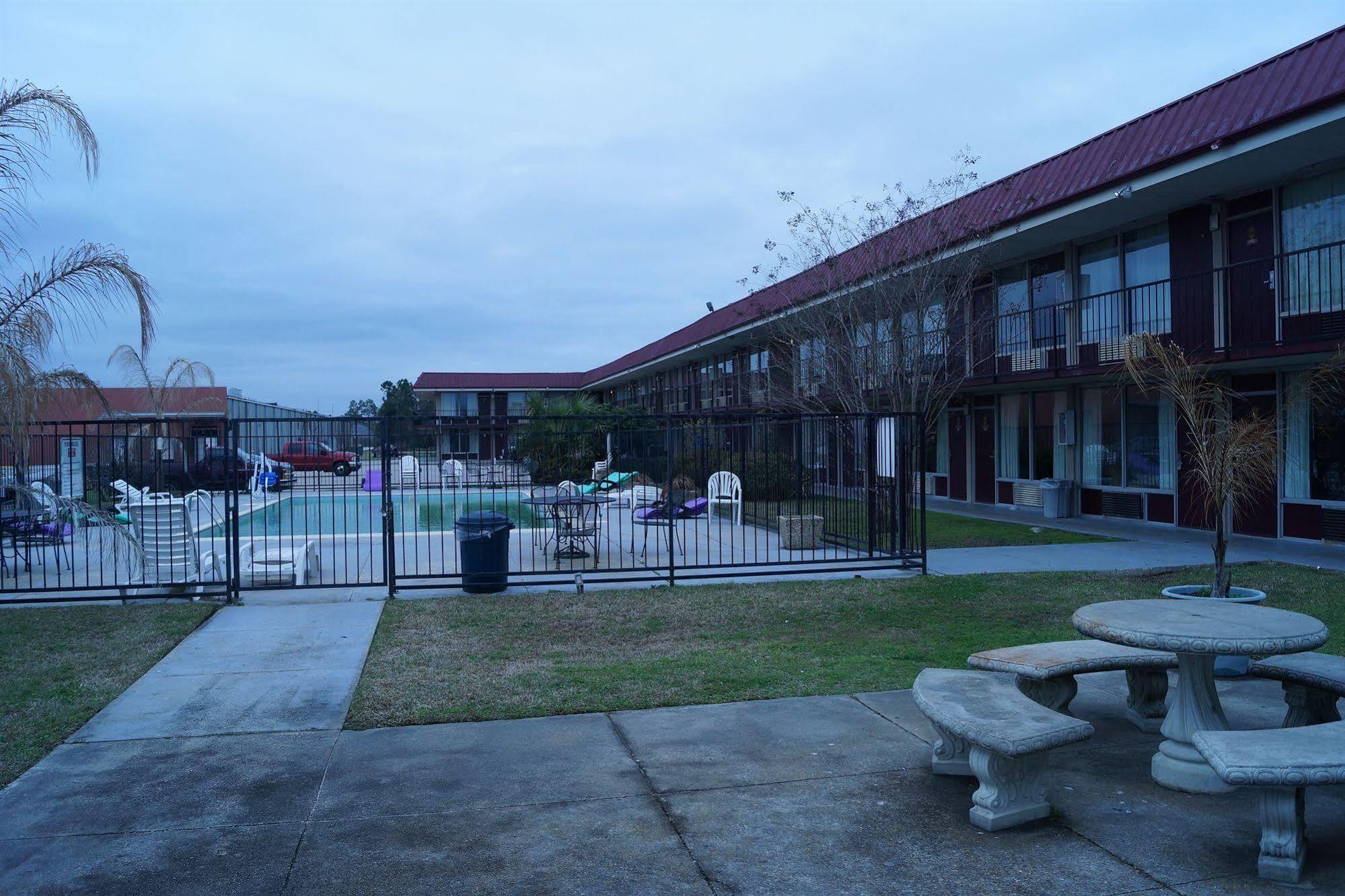 Red Roof Inn Slidell Dış mekan fotoğraf